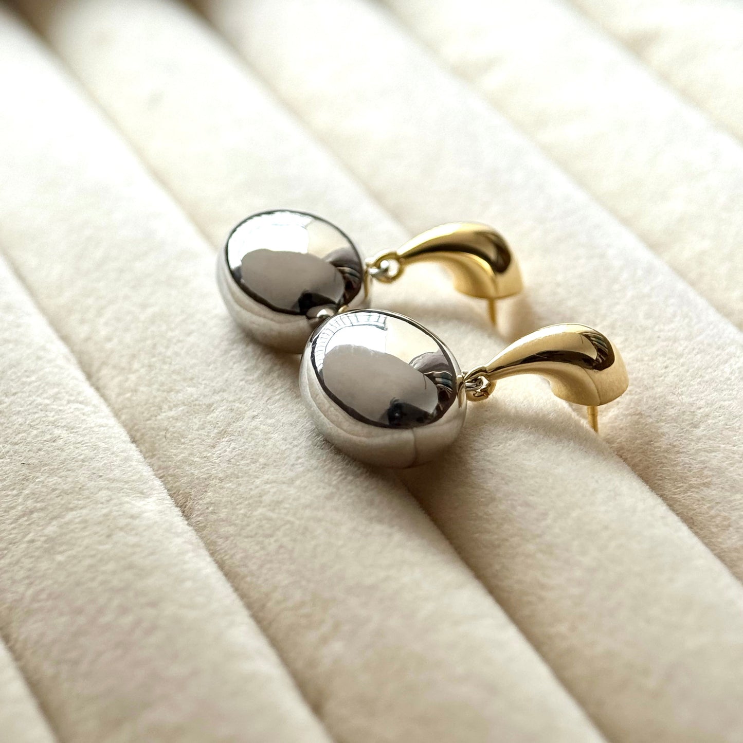Ellipse Drop